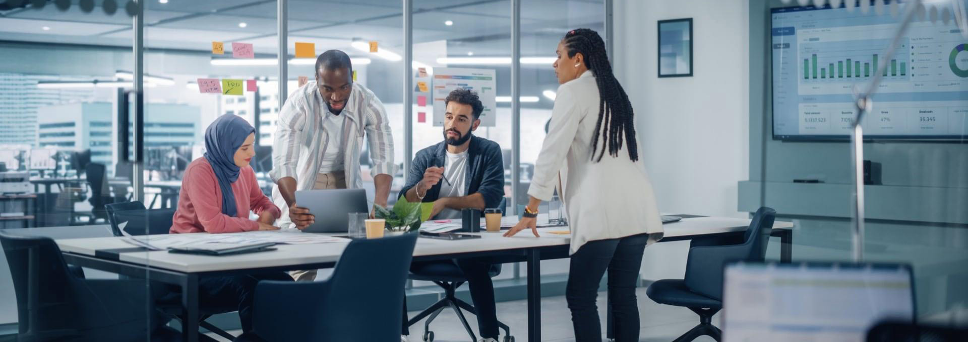 Nhân sự • Visa • Lưu trú • Payrol